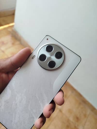 Tecno CAMON 30 Premier