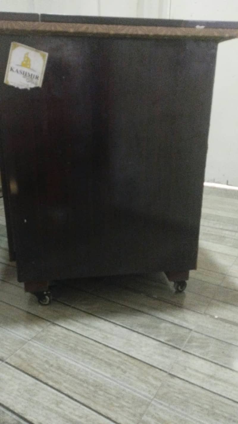 Iron table 3
