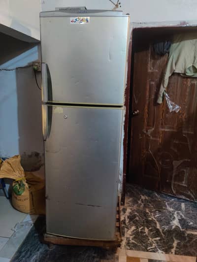 Hitachi Double Door Refrigerator in Good Working Condition