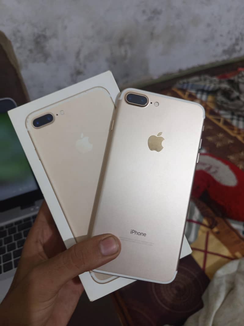 Apple iPhone 7 Plus 3