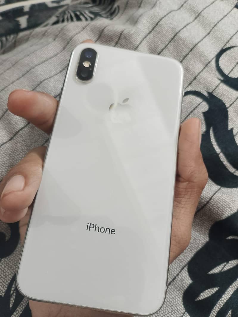 Apple iPhone X 5