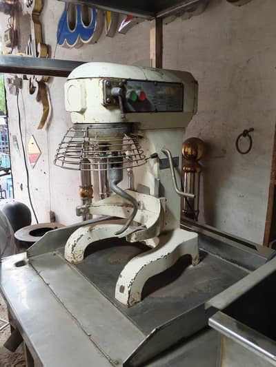Commercial Flour Mixer Machine – Heavy-Duty Bakery Dough Mixer