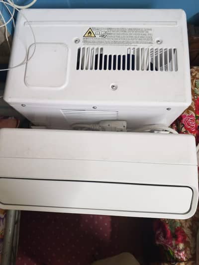 AC for Sale – Used Only 5–6 Months, Excellent Condition