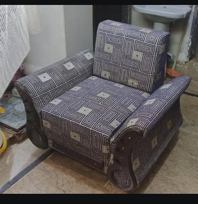 2 SINGLE SOFAS 4