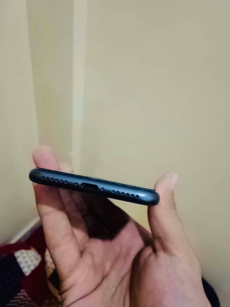 Apple iPhone 8 2