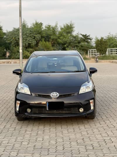 Toyota Prius 2014 S led Edition