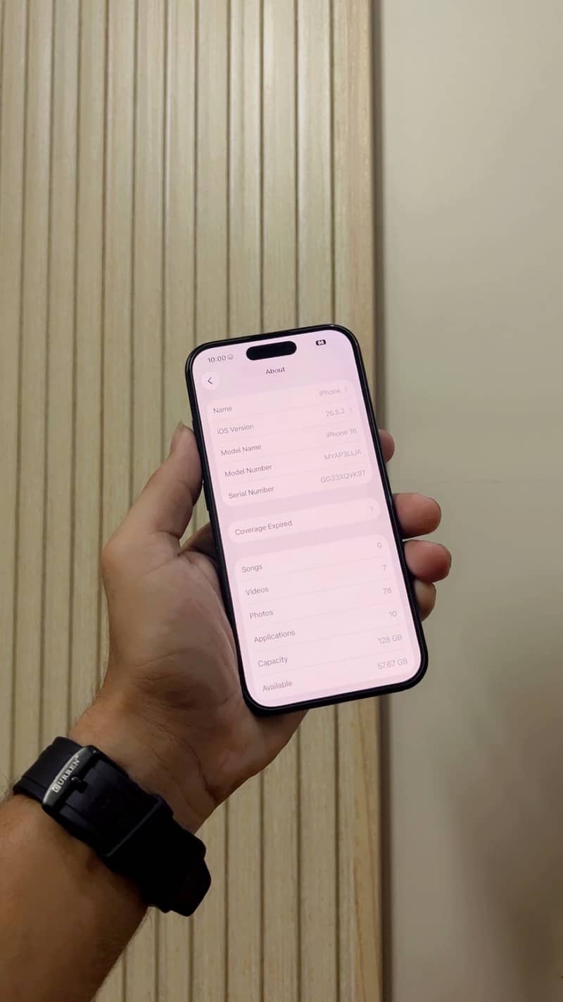 Apple iPhone 16 2