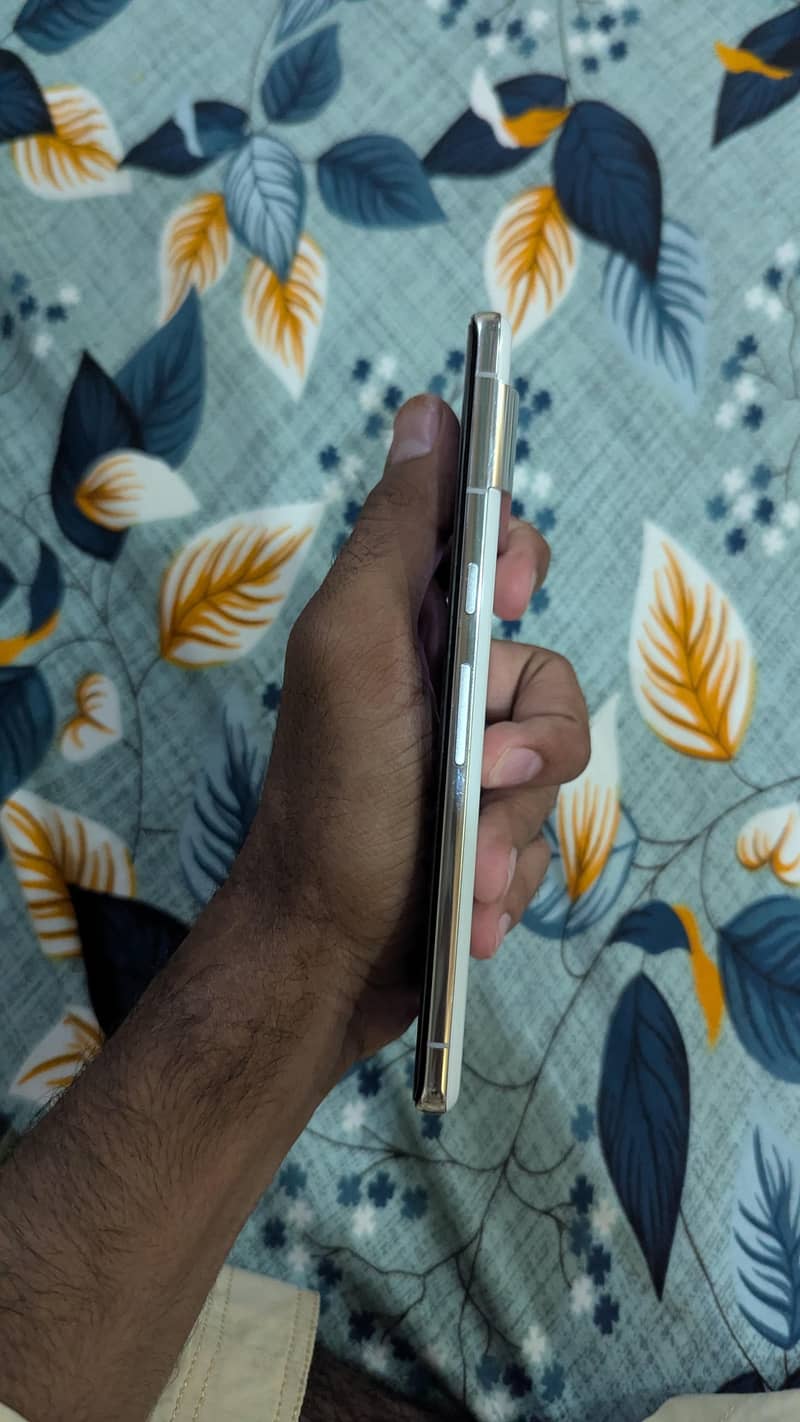 Google Pixel 7 Pro 4