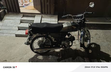 Honda CD 70 2018  with Original Tanki Tapay scratch less sath dein gai