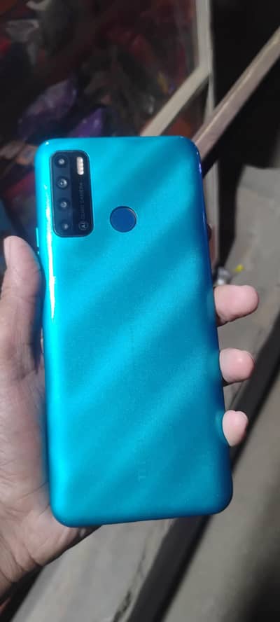 Tecno lc8