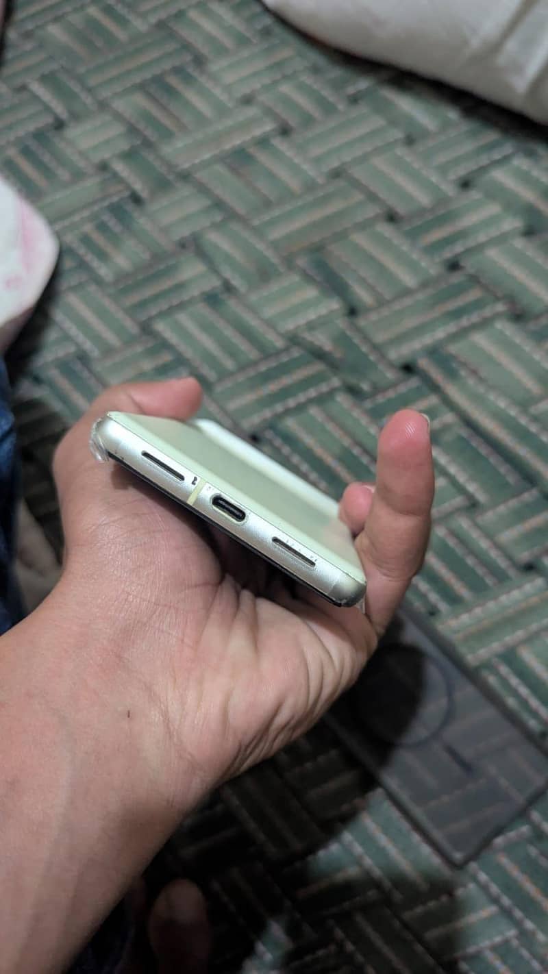 Google Pixel 7 2