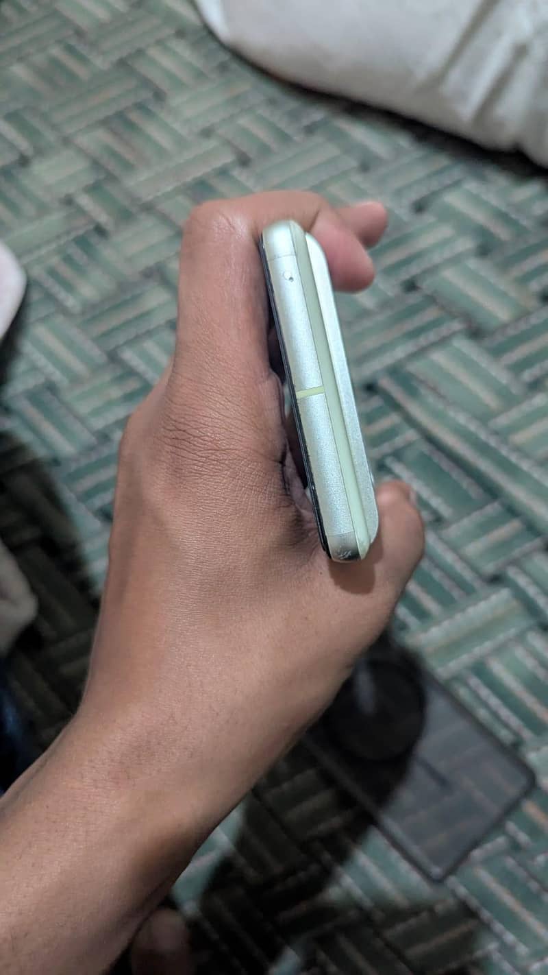 Google Pixel 7 3