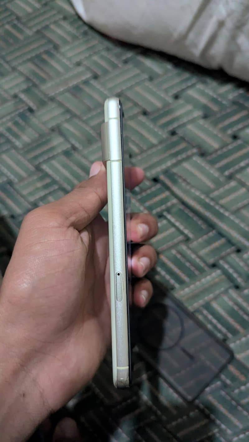 Google Pixel 7 5