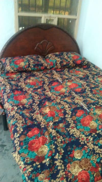 Double bed for sale in good condition with mattress and dressing set