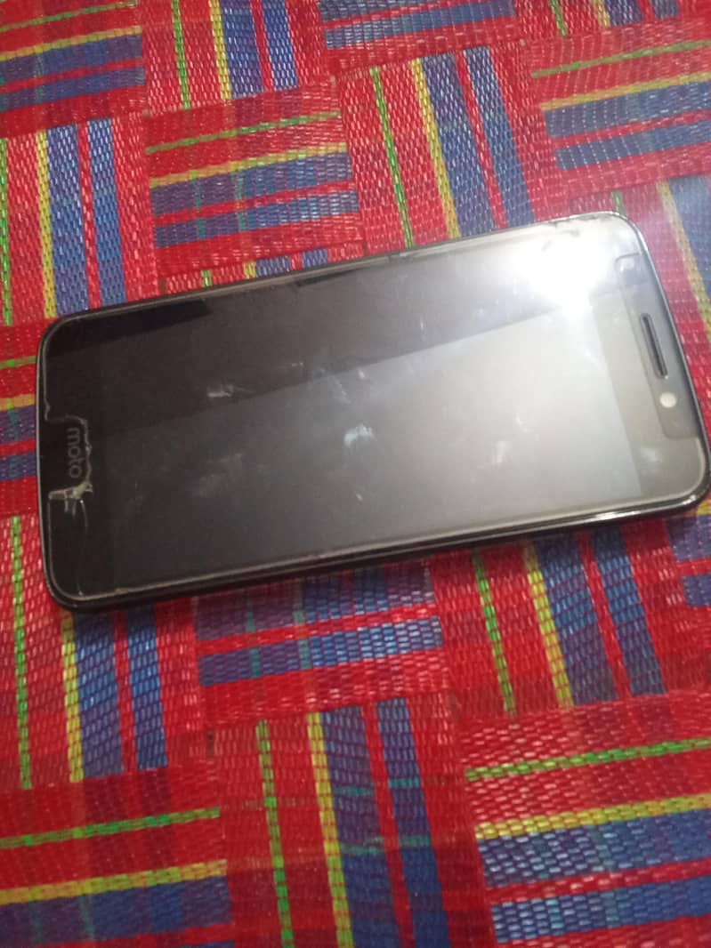 used moto E4 2