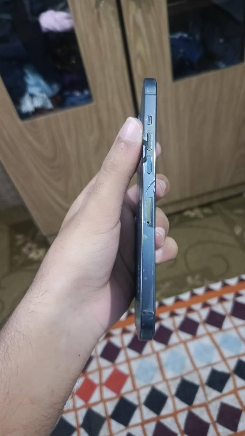 Apple iPhone 12 Pro Max 3
