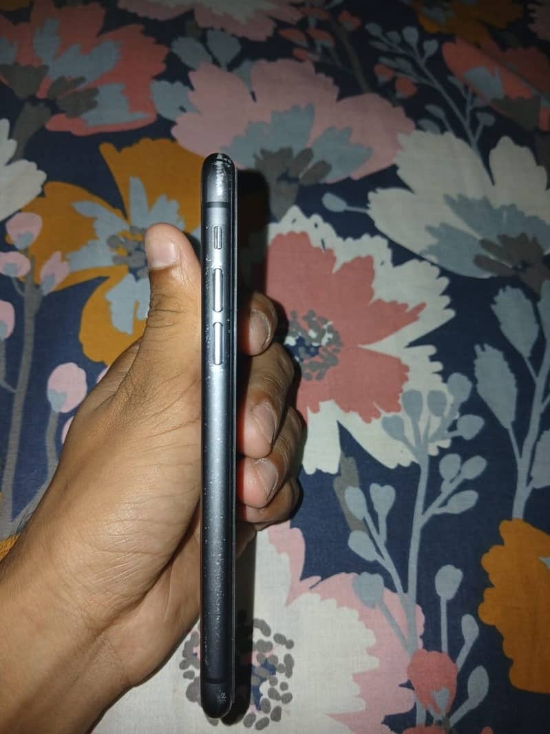 Apple iPhone 11 2