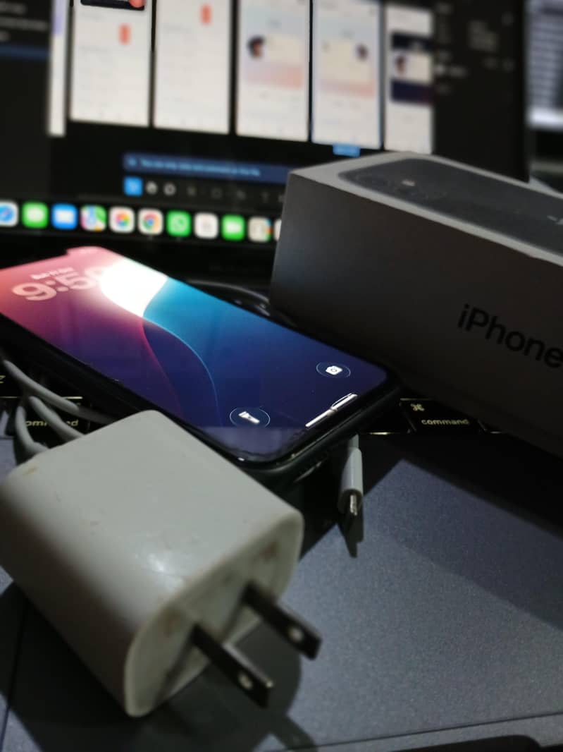 Apple iPhone 11 8