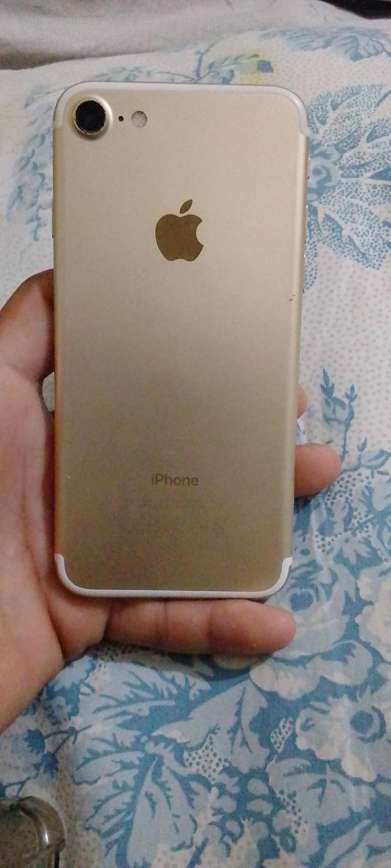 Apple iPhone 7 4