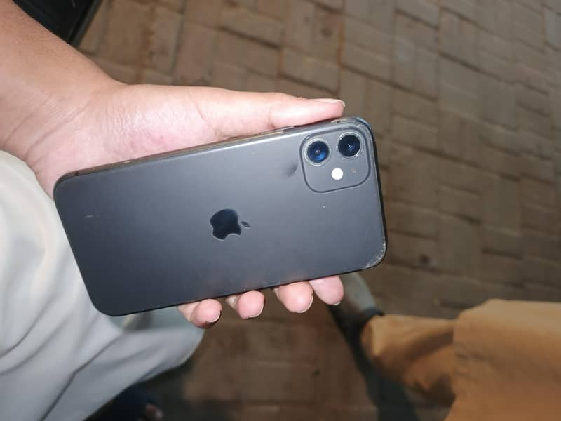 Apple iPhone 11 0