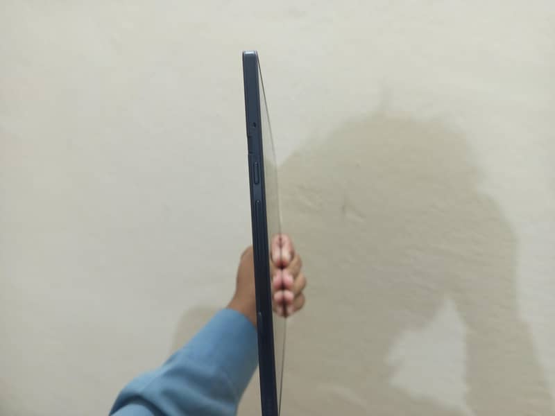 Tablet in 10/10 condition 6