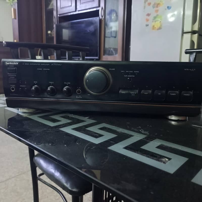 Technics stereo integrated Amplifier 0