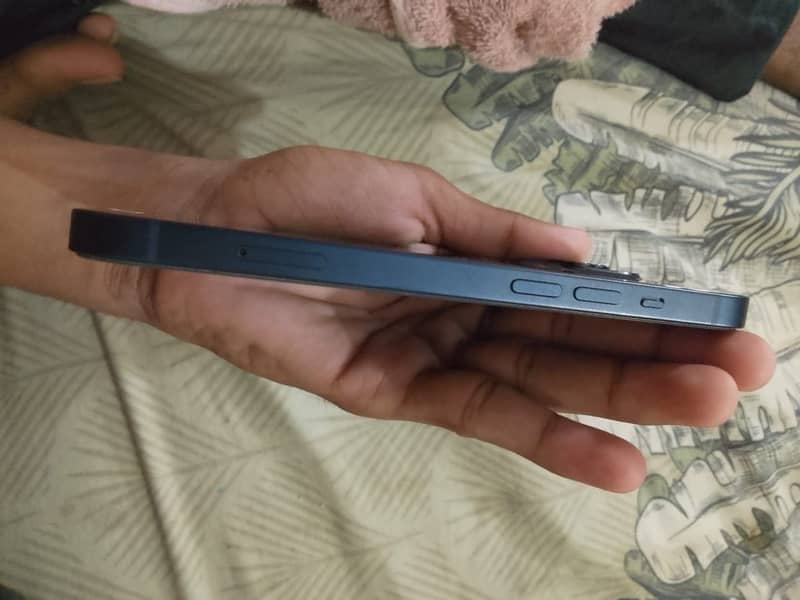 Iphone 13 3