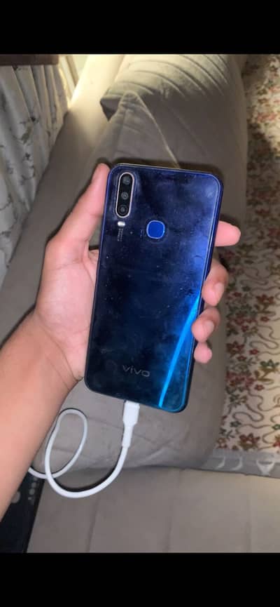Vivo Y15 with box