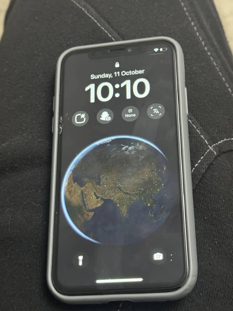 Apple iPhone X 0