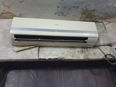 Haier 1.5 Ton AC, chill cooling