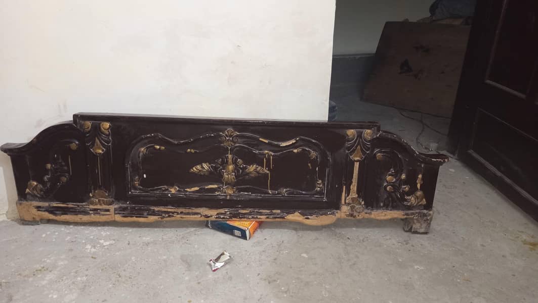 Wodden bed 3