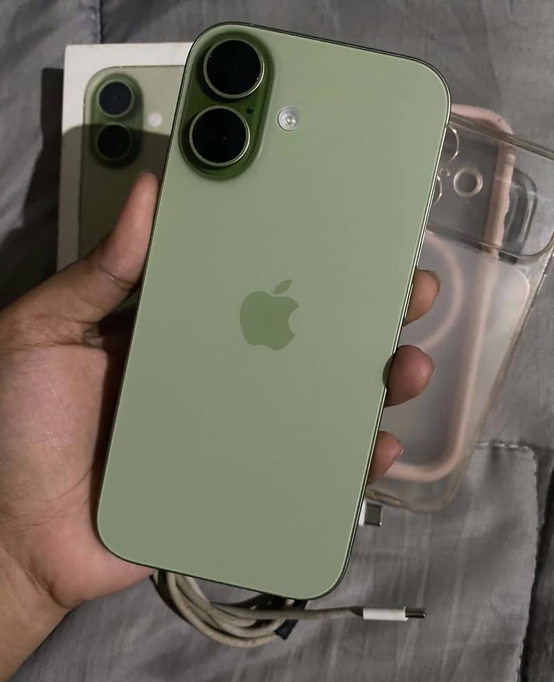 Apple iPhone 17 2