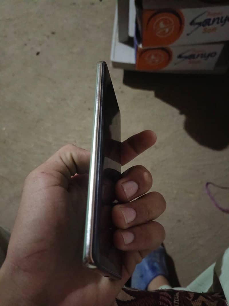 Tecno Spark 20 Pro Plus 4