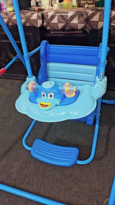 Baby swing with canopy_ Excellent condition