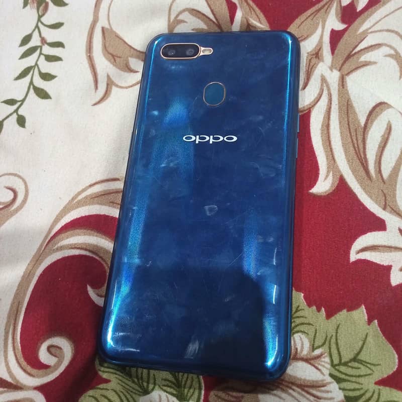 OPPO A7 0