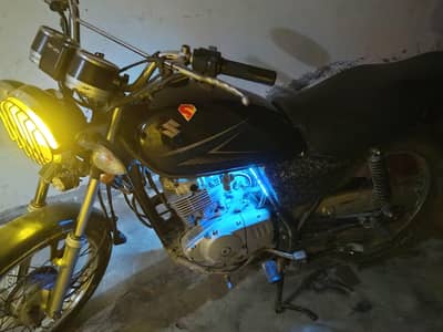 Suzuki gs150
