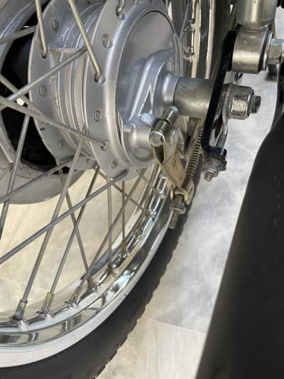 New Bike Condition 10/10 Applied 1st check then Buy
