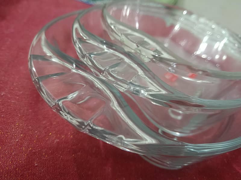serving dishes 0