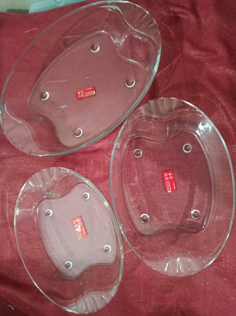 serving dishes 3