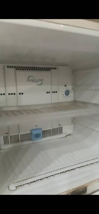 dawlance fridge large size
