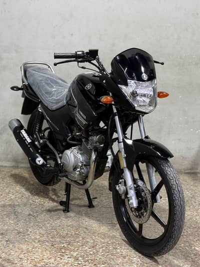 Yamaha ybr125cc 2018 model ( japnies model )