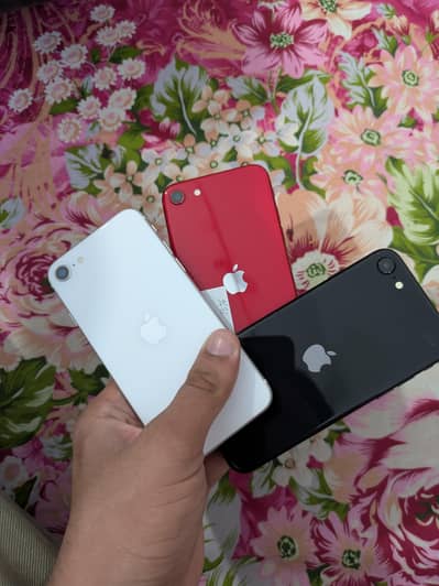 Apple iPhone SE 2020  [Rabta: 03128873787]