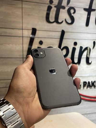 Apple iPhone 11 128gb with box