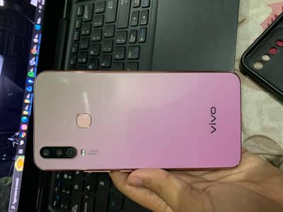 Vivo Y17
