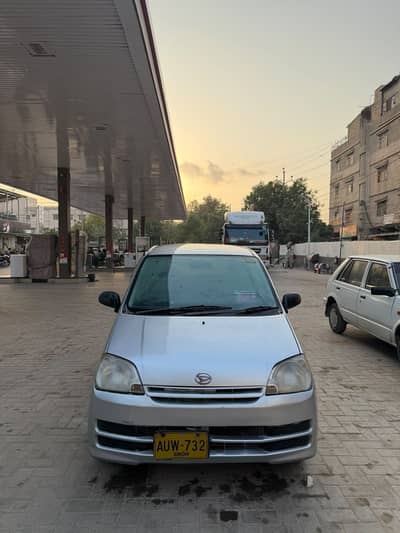 Daihatsu Mira 2006