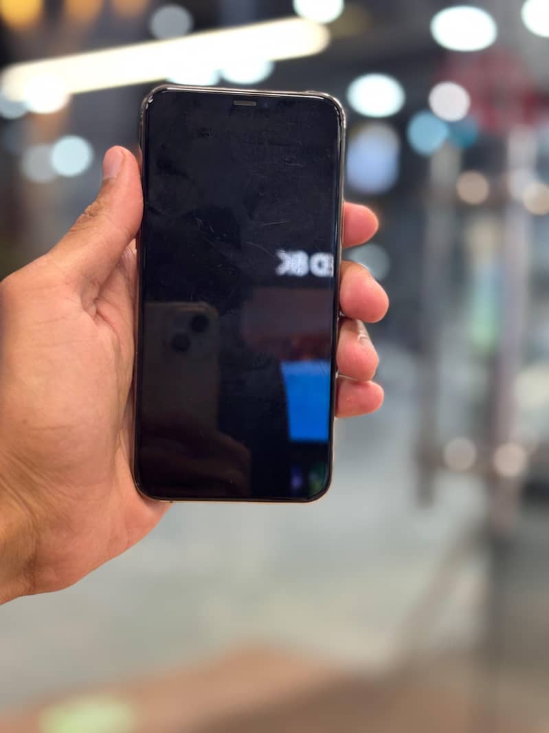 Apple iPhone 11pro 1