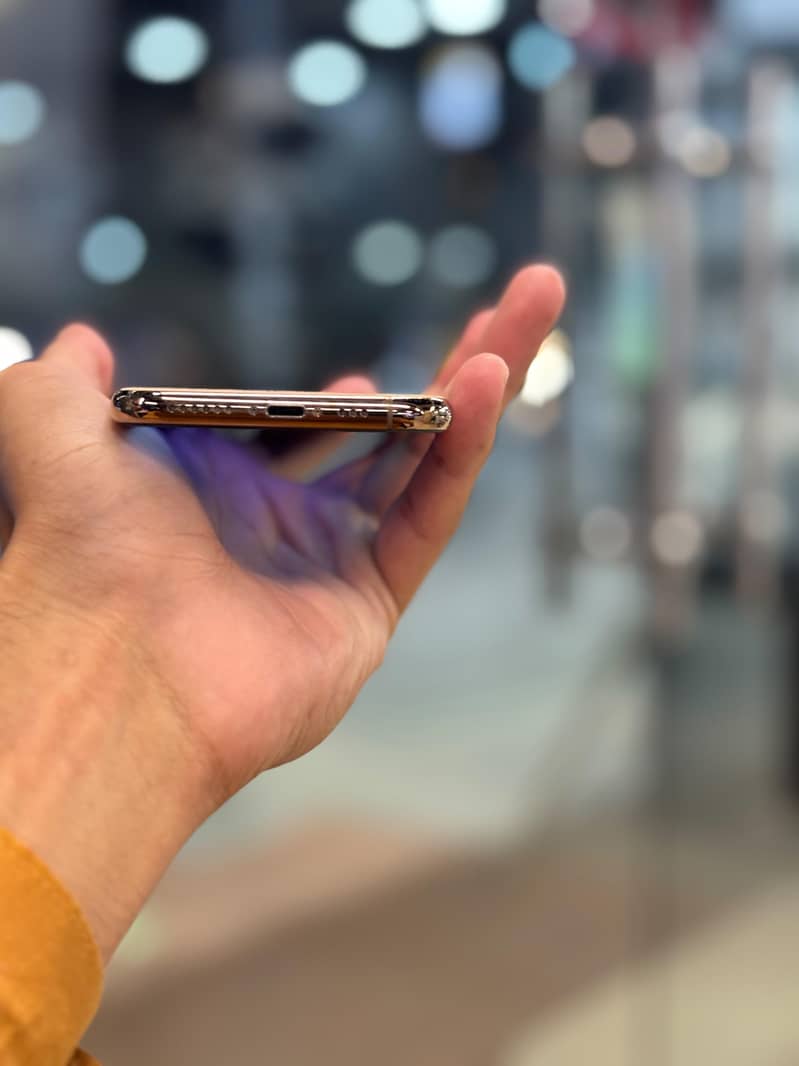 Apple iPhone 11pro 4