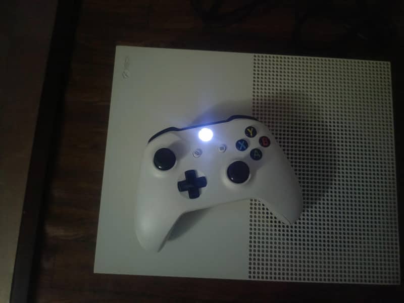 Xbox One S 2 original wireless controller 1 tb Storage - Gaming ...
