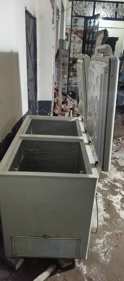 Haier company inverter freezer full bata siz 2 kahno wala