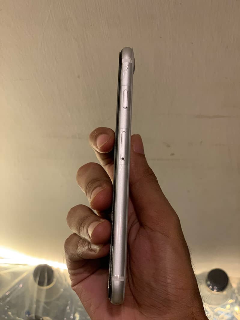 Apple iPhone SE 3